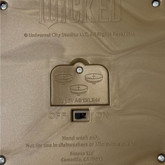 WICKED LIGHT UP Lantern Popcorn Bucket (Regal Exclusive) - NEW SEALED - Picture 8 of 8